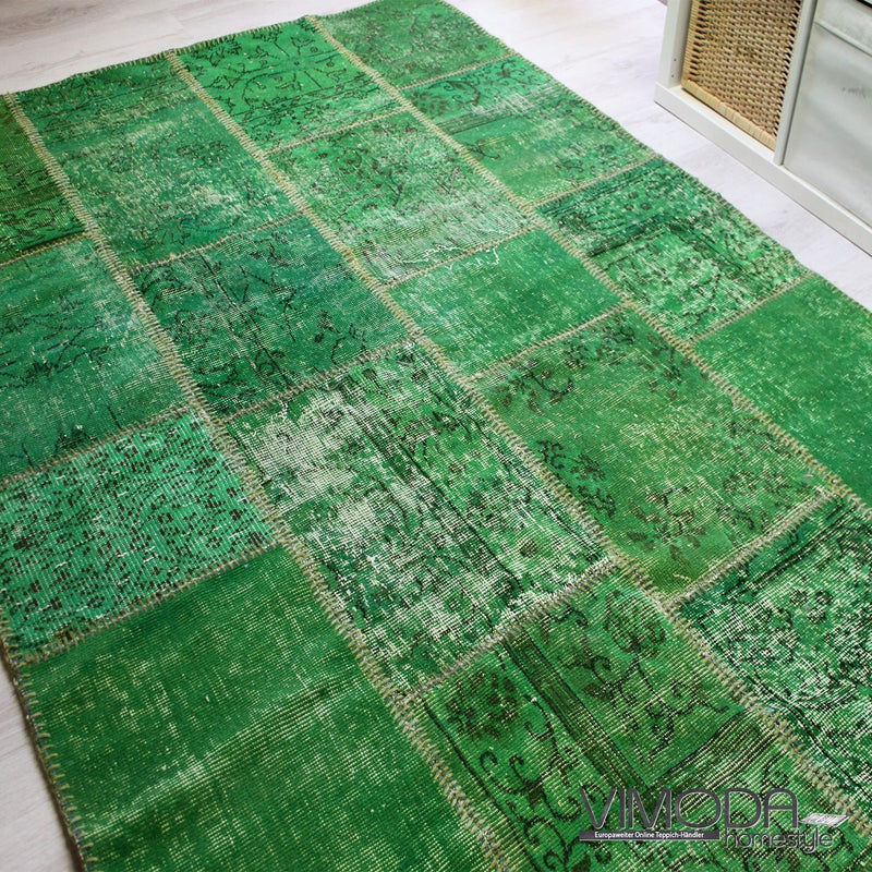Hochwertiger VINTAGE Patchwork Teppich, Original Handgeknüpft Wollteppich in Grün; 160 cm x 230 cm - P001-zoom-