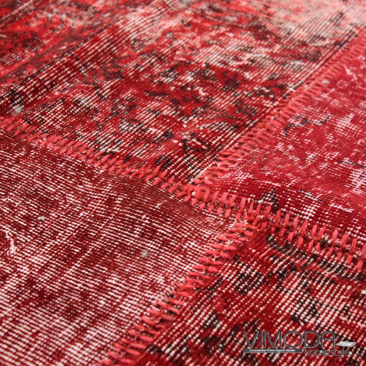 High-quality VINTAGE patchwork rug, original hand-knotted wool rug in red; 160 cm x 230 cm - P001