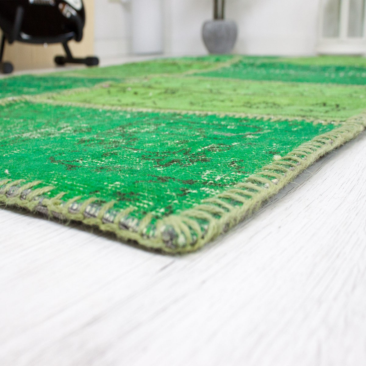 High-quality VINTAGE patchwork rug, original hand-knotted wool rug in green; 90 x 160 cm - P0001B