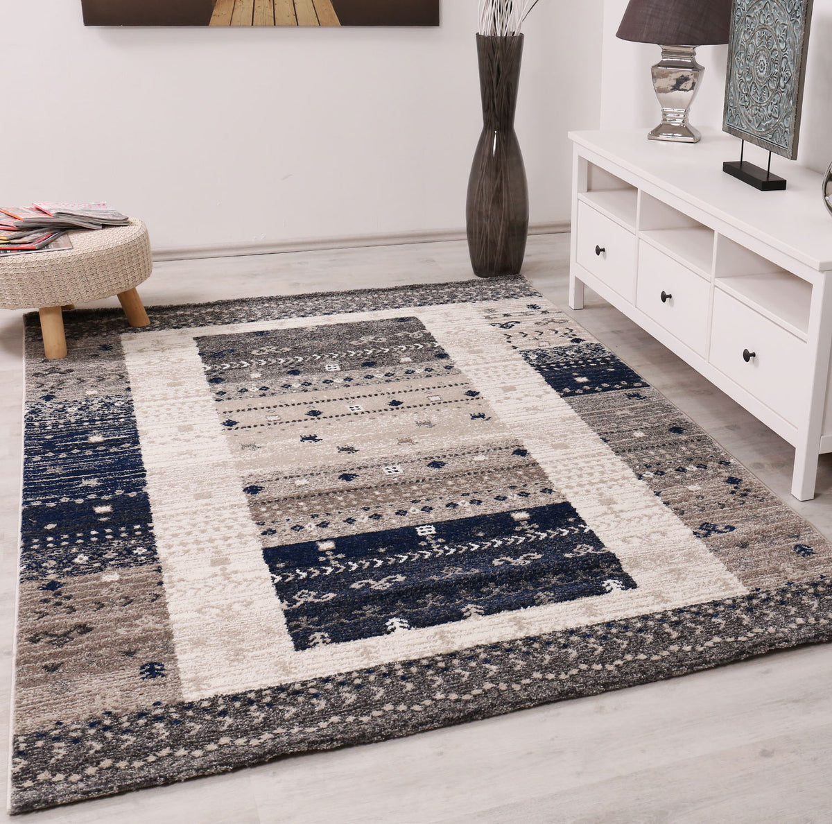 Living room rug boho ethnic scandi modern Moroccan pattern grey beige blue with gradient color-zoom-2