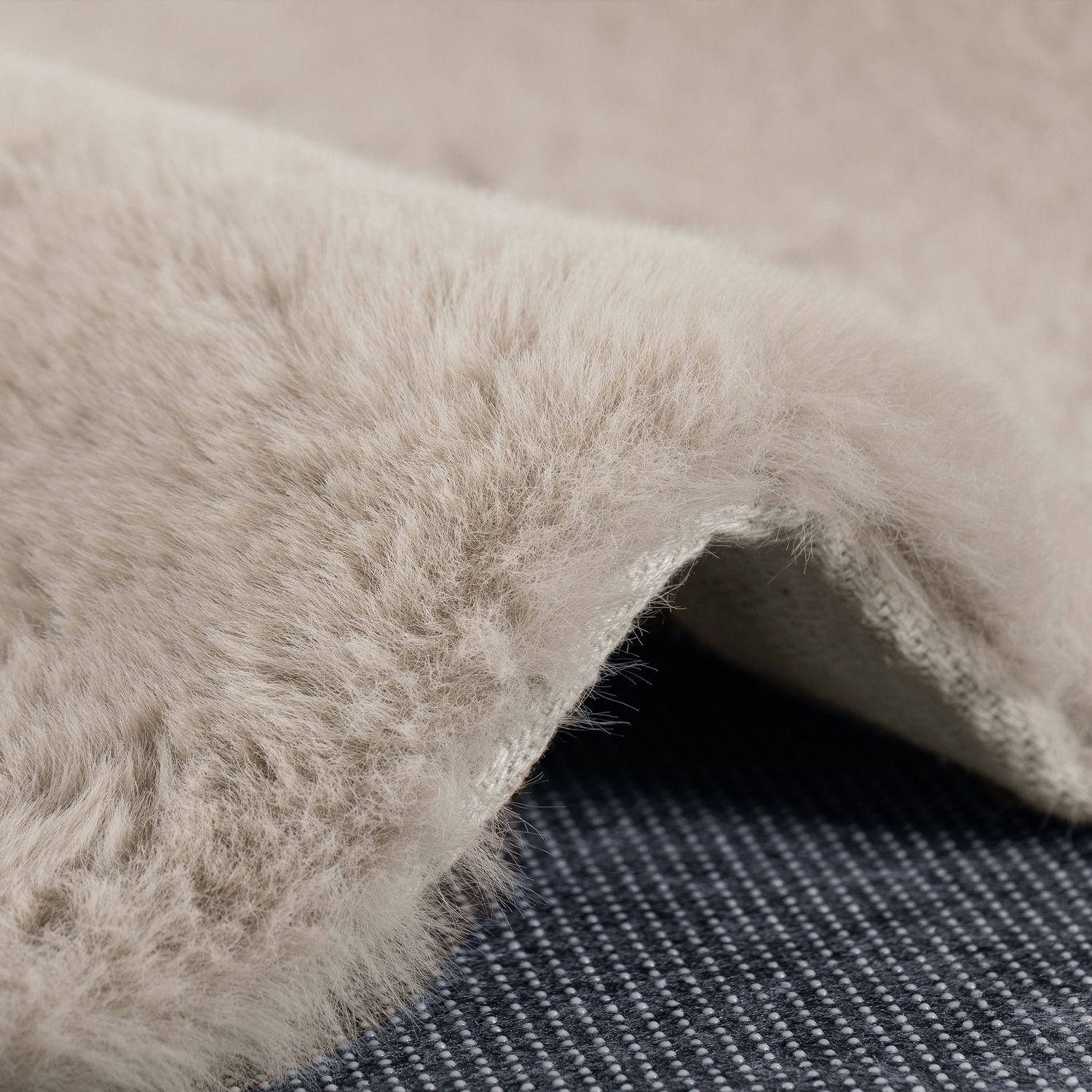 Faux fur rug in beige, dense, fluffy, silky sheen-3
