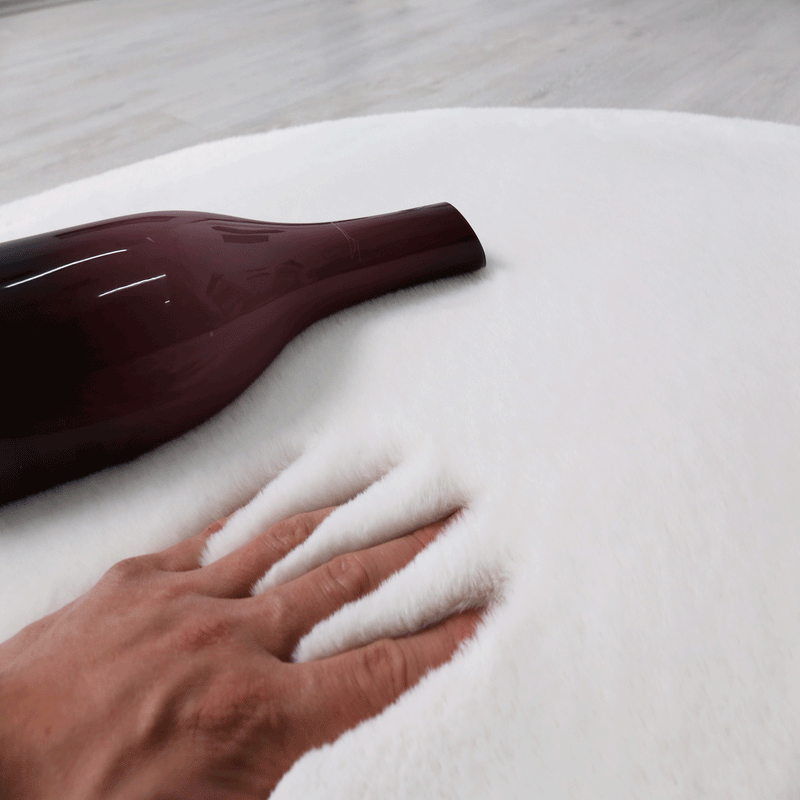 Faux fur rug in cream, dense, fluffy, silky sheen-zoom-