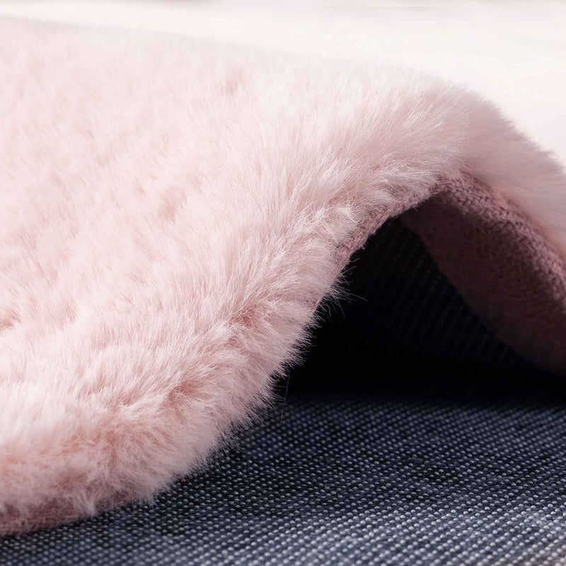 Faux fur rug in rose, dense, fluffy, silky sheen-zoom-