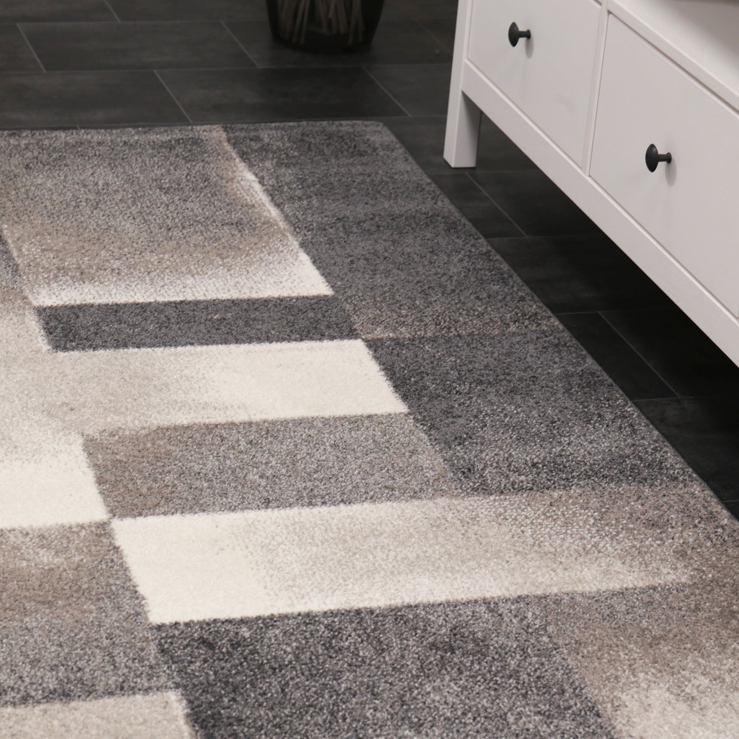 Modern designer rug with geometric abstract pattern in grey and beige-2