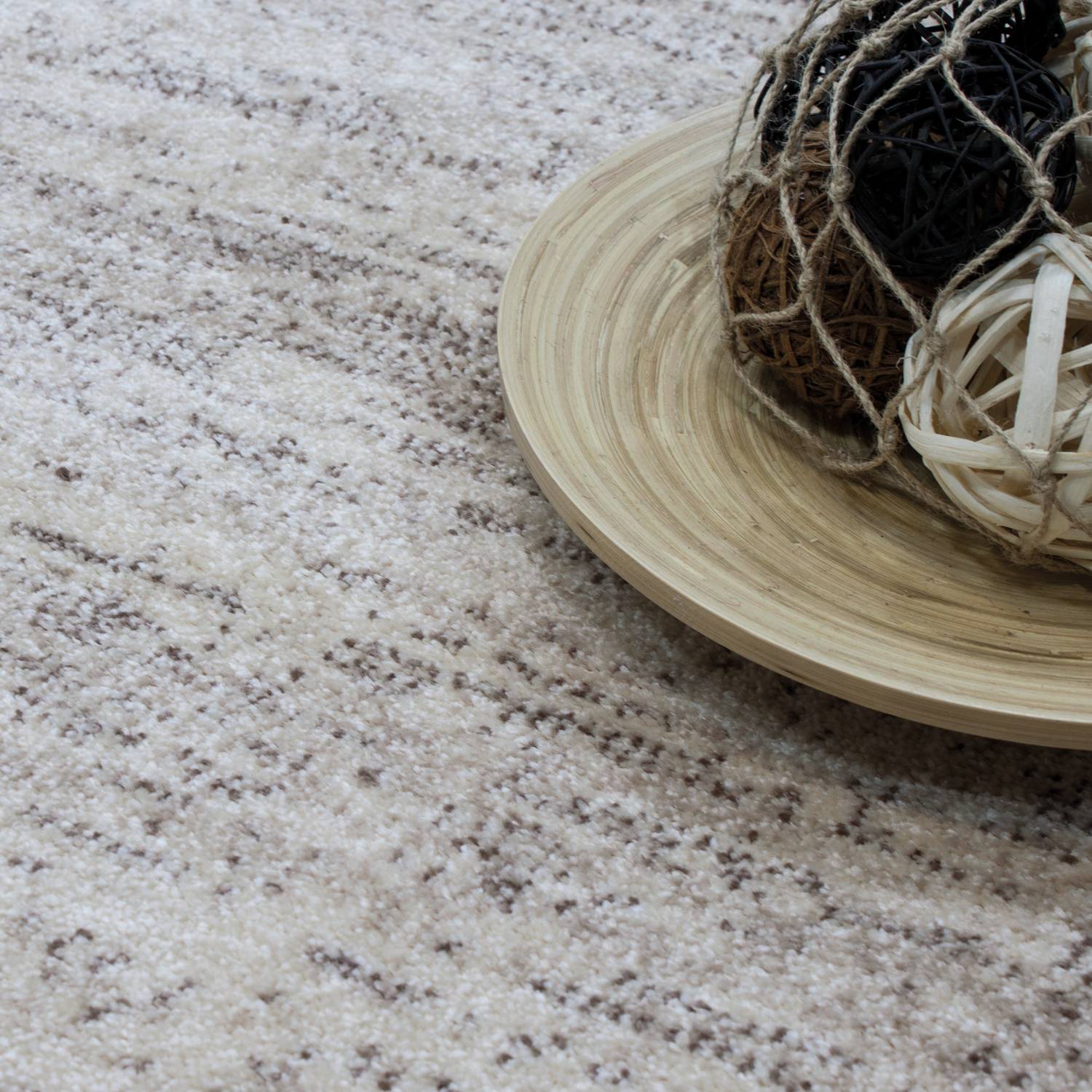 Modern beige-brown short-pile rug for living room, mottled solid color, suitable for underfloor heating