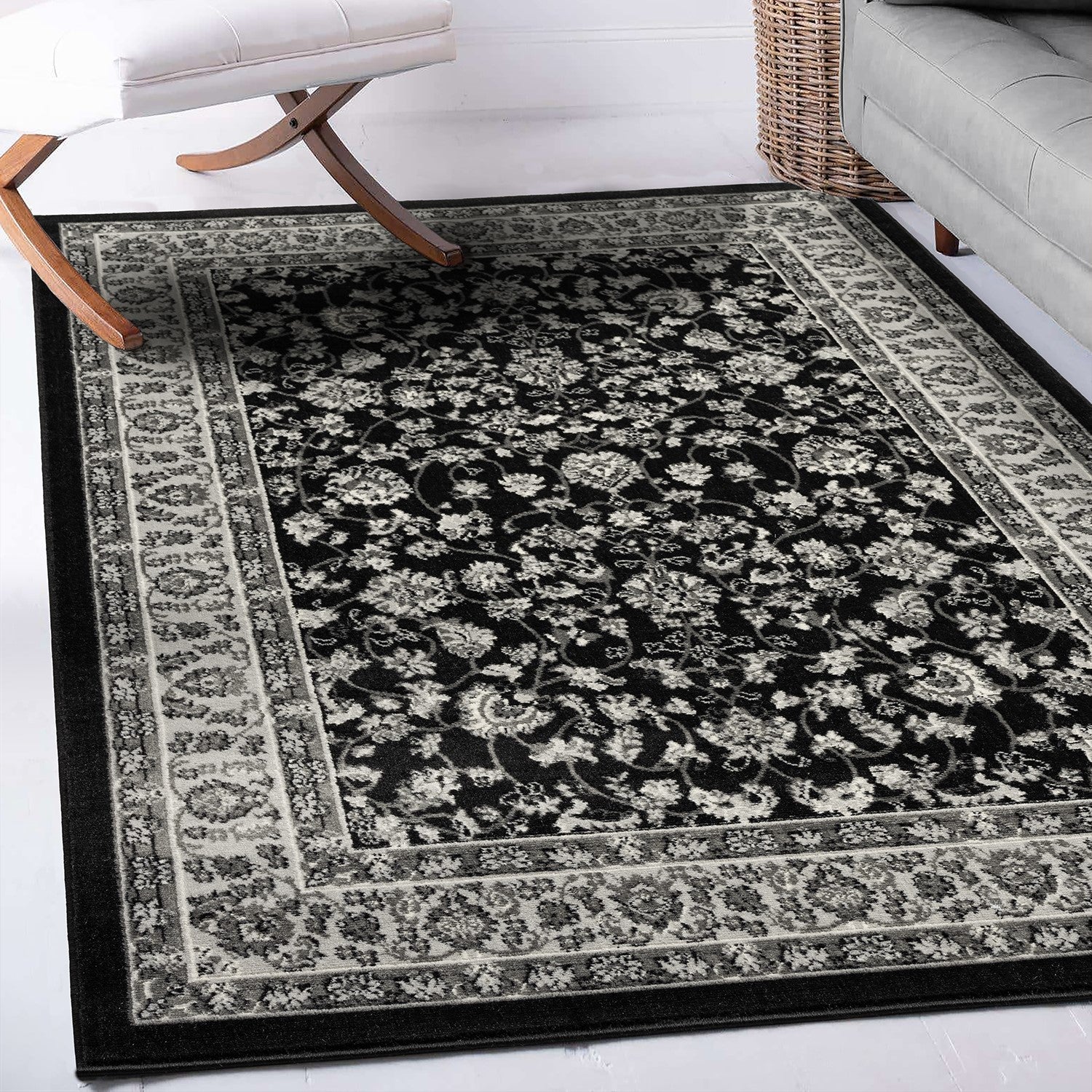 Orient Teppich grau schwarz klassisch dicht gewebt mit Ornament und Blumenmotiven-2