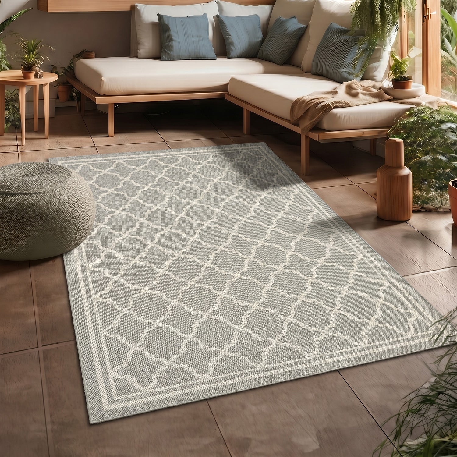 Indoor and outdoor flatweave carpet for patios, balconies, and conservatories; durable, with a Moroccan-inspired design-1