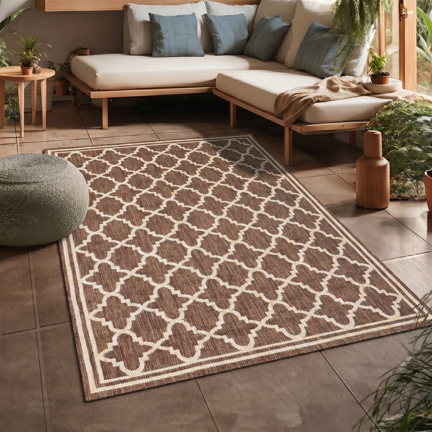 Indoor and outdoor flatweave carpet for patios, balconies, and conservatories; durable, with a Moroccan-inspired design-7