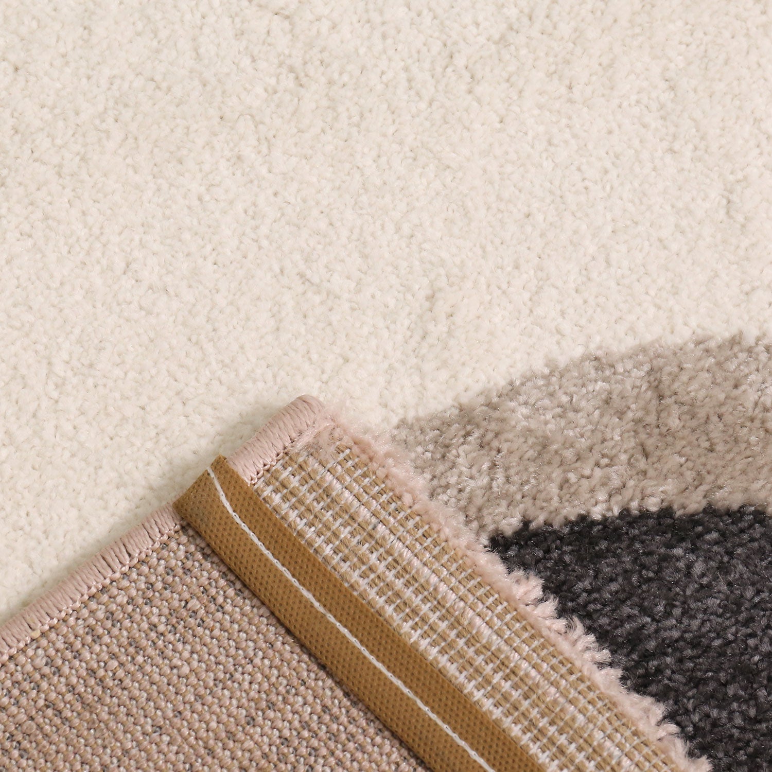 Children's rug, llama, king, stars, playroom, nursery, pink, cream, short pile, soft, fluffy