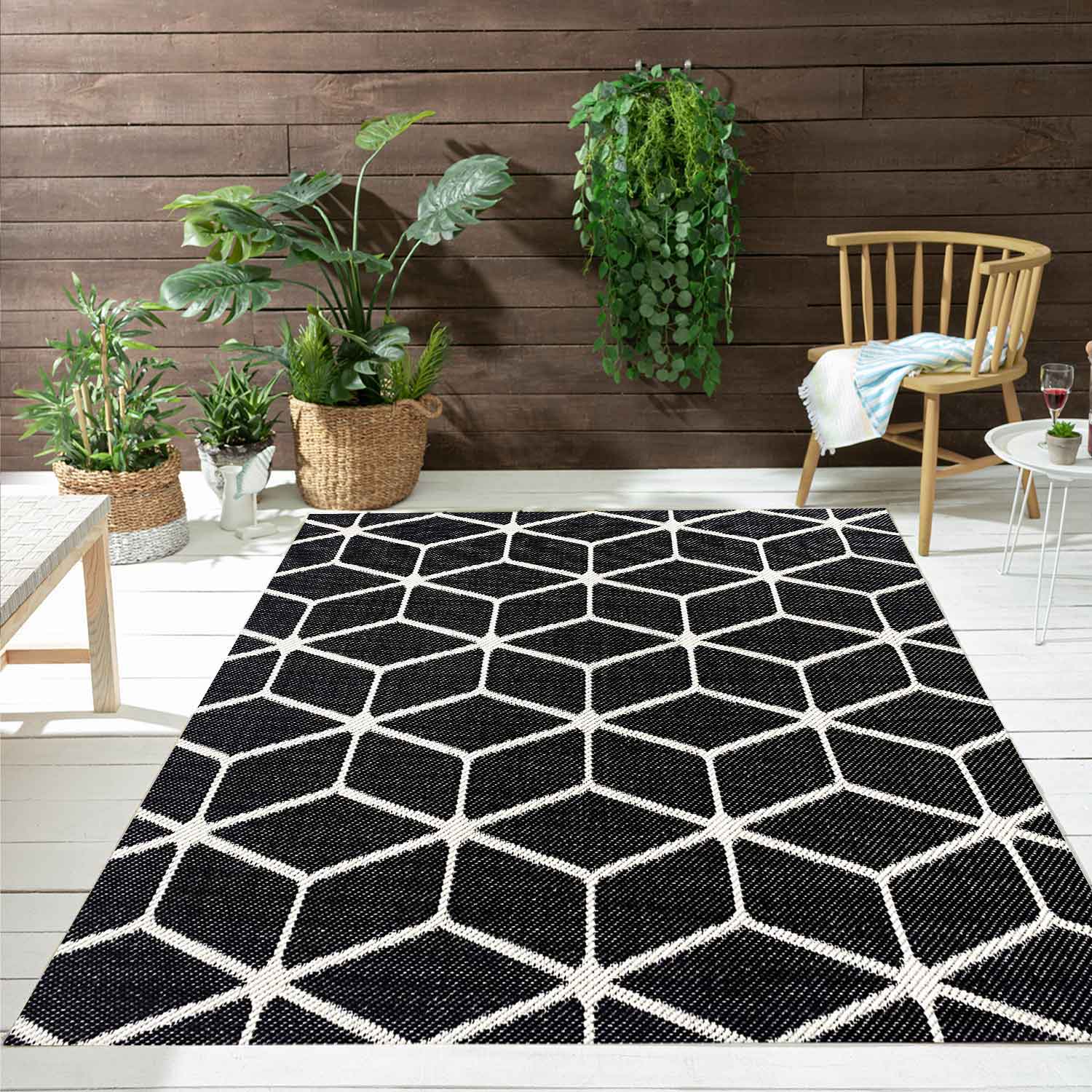 Teppich Rauten Muster In- und Outdoor Tauglich Robuster Flachgewebe 100% Polypropylen Schwarz